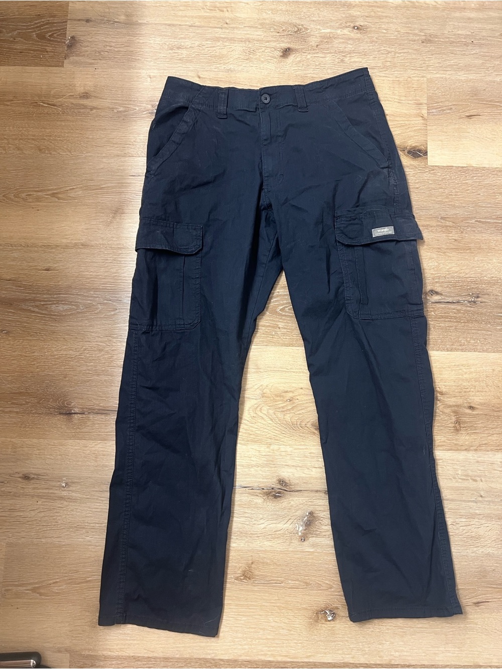 32x32 Relaxed Cargo